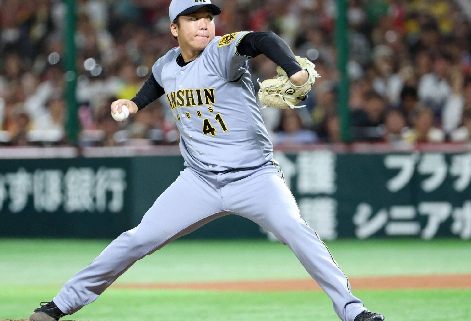 Tigers pitcher Shoki Murakami perseveres in Fukuoka, turning rocky start into ‘amazing’ outing