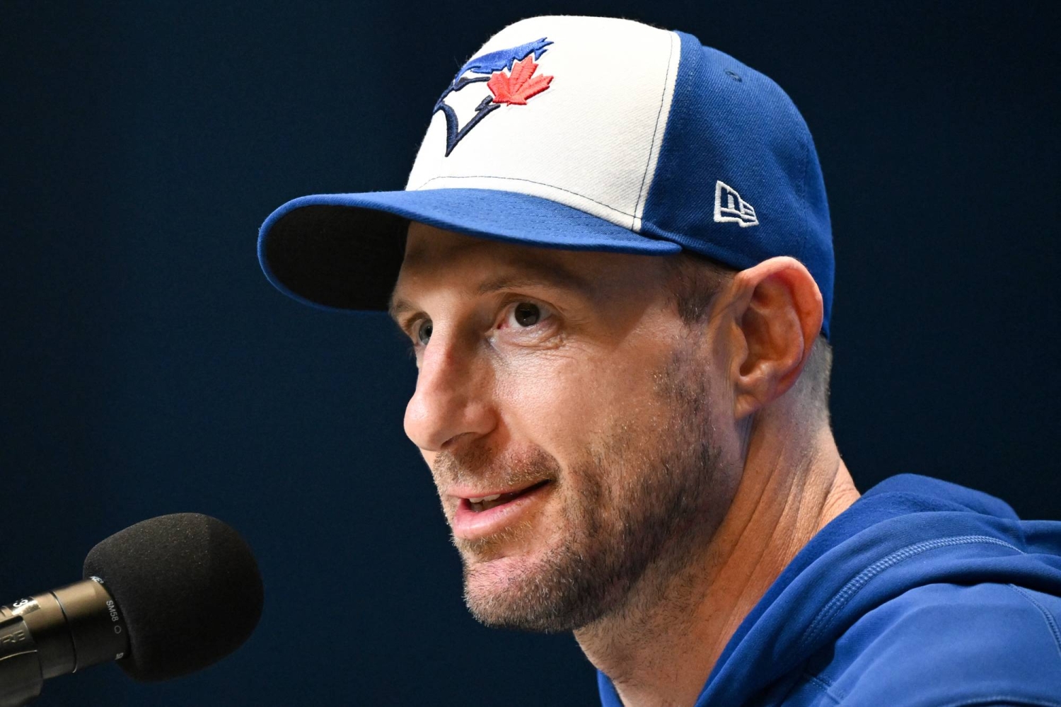 Blue Jays' Scherzer eyes World Series history ahead of Game 3