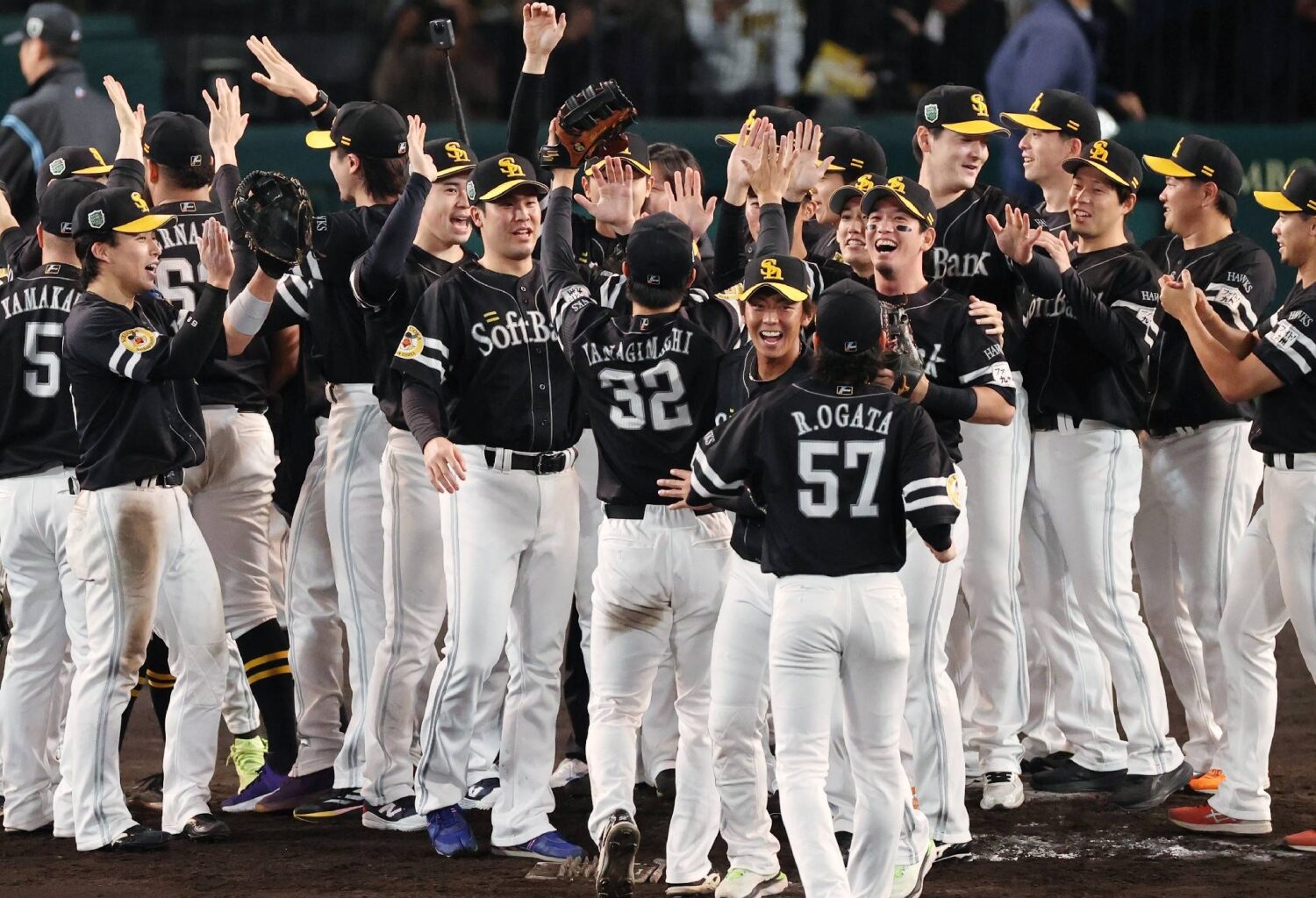 Hawks lay demons to rest with Japan Series win