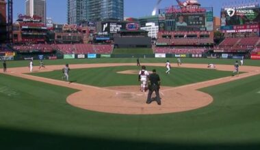 Bellinger, Goldschmidt help Yankees beat Cardinals 8-4 for sweep series