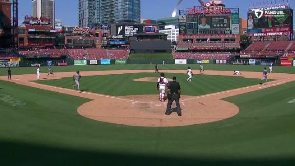 Bellinger, Goldschmidt help Yankees beat Cardinals 8-4 for sweep series