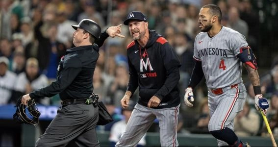 Minnesota Twins manager Rocco Baldelli getting ejected from the game
