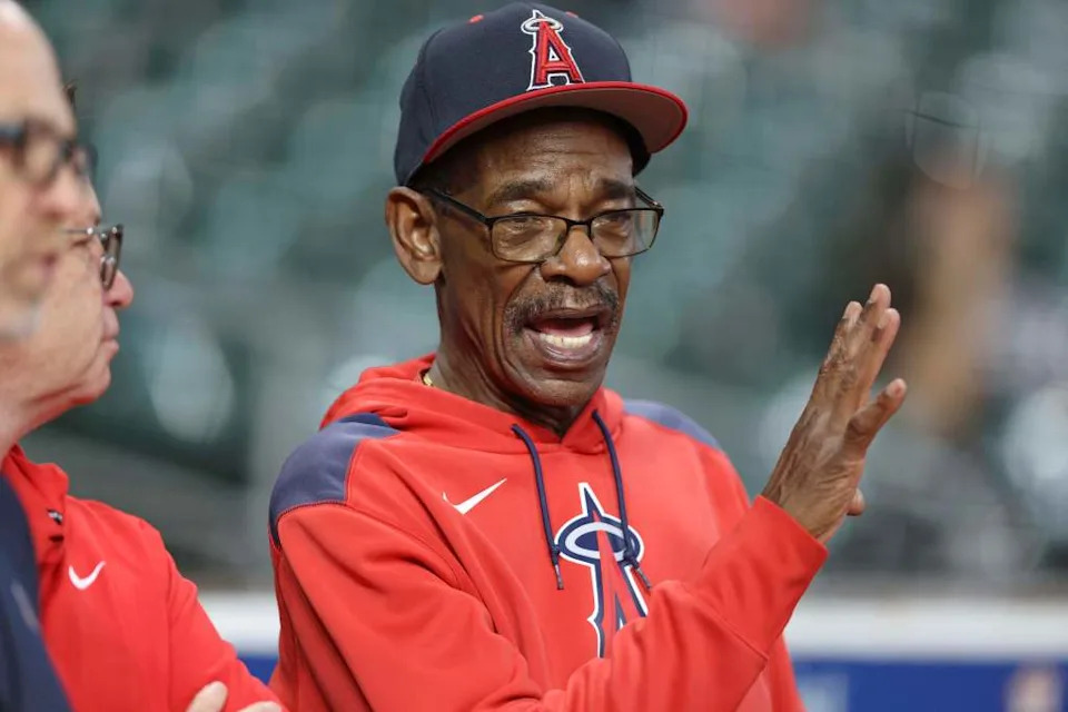 Angels manager Ron Washington (37) talks on the field before a game against the Astros at Daikin Park. Troy Taormina-Imagn Images