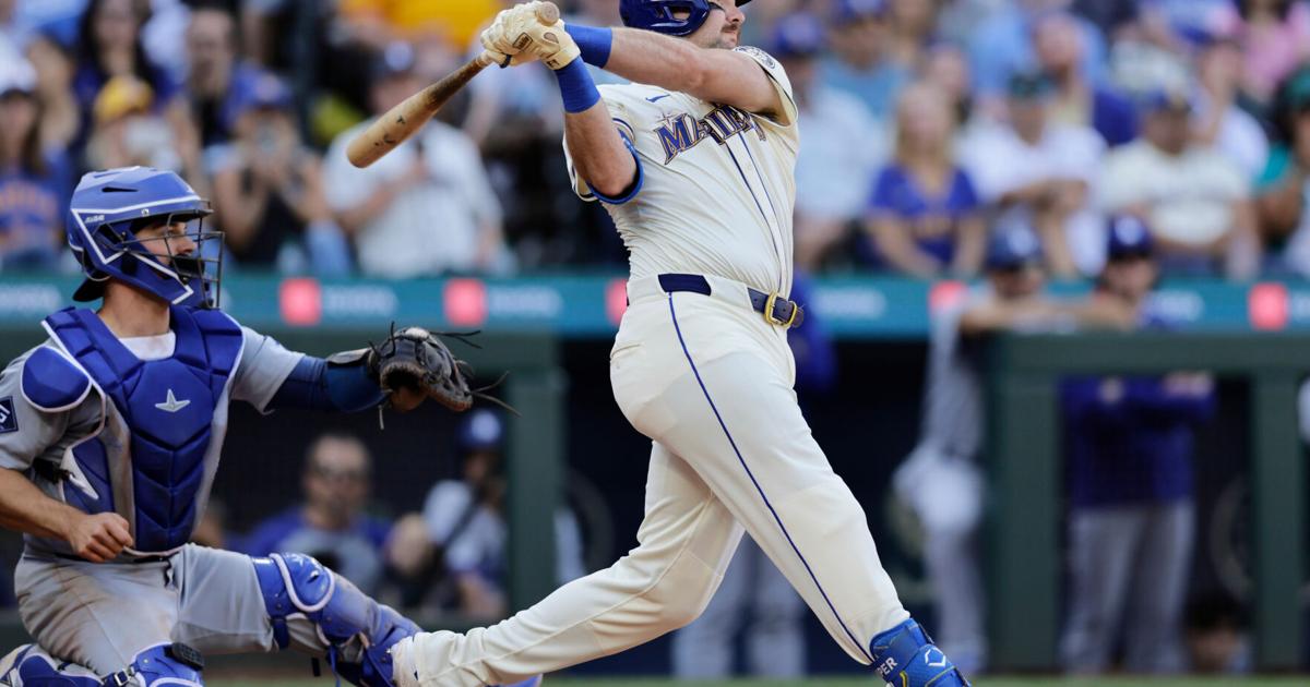 Cal Raleigh edges Aaron Judge for Baseball Digest player of the year | Sports