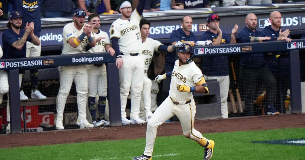 Brewers' Chourio undergoes MRI but stays upbeat after leaving NLDS Game 1 with hamstring tightness | MLB