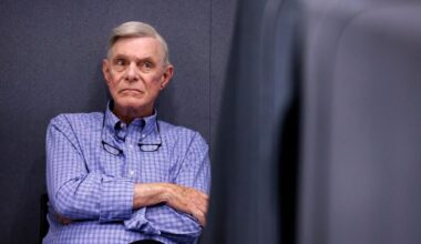 Kevin Sherrington: Here's why Rangers, Ray Davis can't afford not to spend this offseason - The Daily Gazette