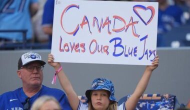 Blue Jays fans arrive in Seattle for Game 3 | National Sports