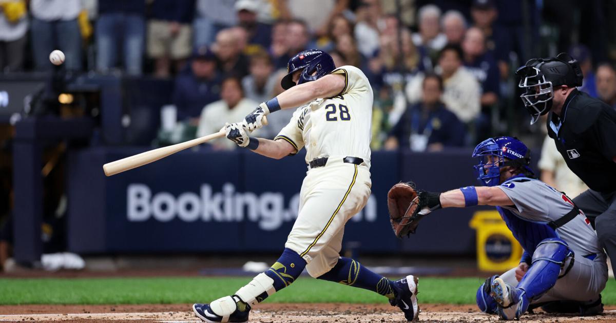 Ex-Sox Andrew Vaughn's momentum-turning HR, and the Cubs' 'godfather of playoff experience' - Herald-Review.com