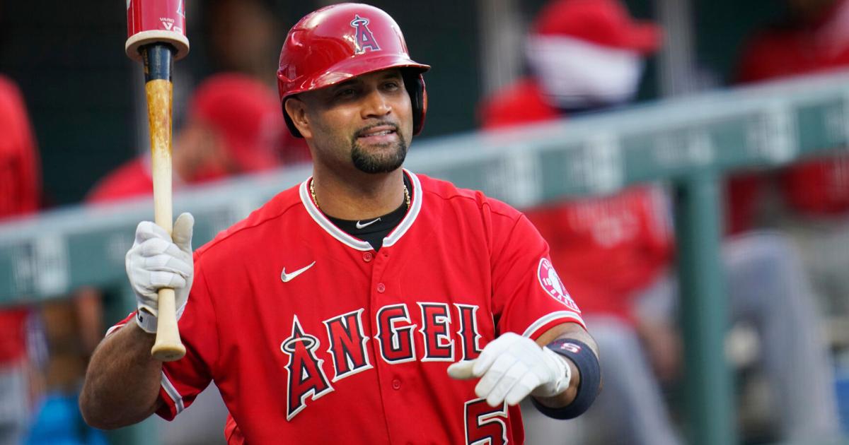 Albert Pujols has met with the Angels about their managerial opening, AP source says | National Sports