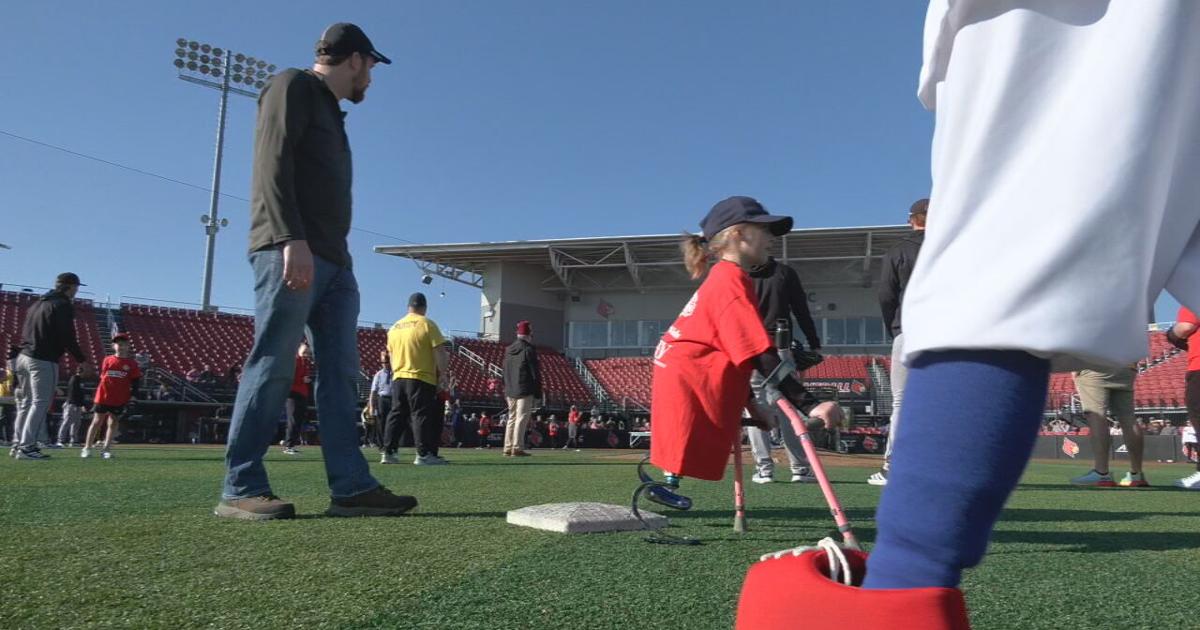 U of L baseball team mentors Miracle League kids during special event | Local News