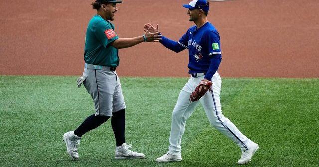 Canadian slugger Josh Naylor helps Mariners put Blue Jays in big ALCS hole with home run back home | National Sports