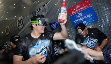 Sports betting roundup: Favorites roll in NFL, Dodgers try for World Series repeat | Associated Press