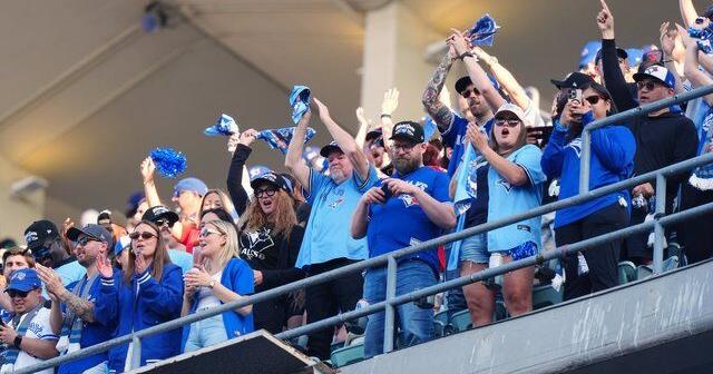 Photo Gallery: Dodgers outlast Jays 6-5 in 18-inning marathon World Series Game 3 | National Sports