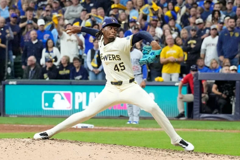 MLB: Playoffs-Chicago Cubs at Milwaukee Brewers