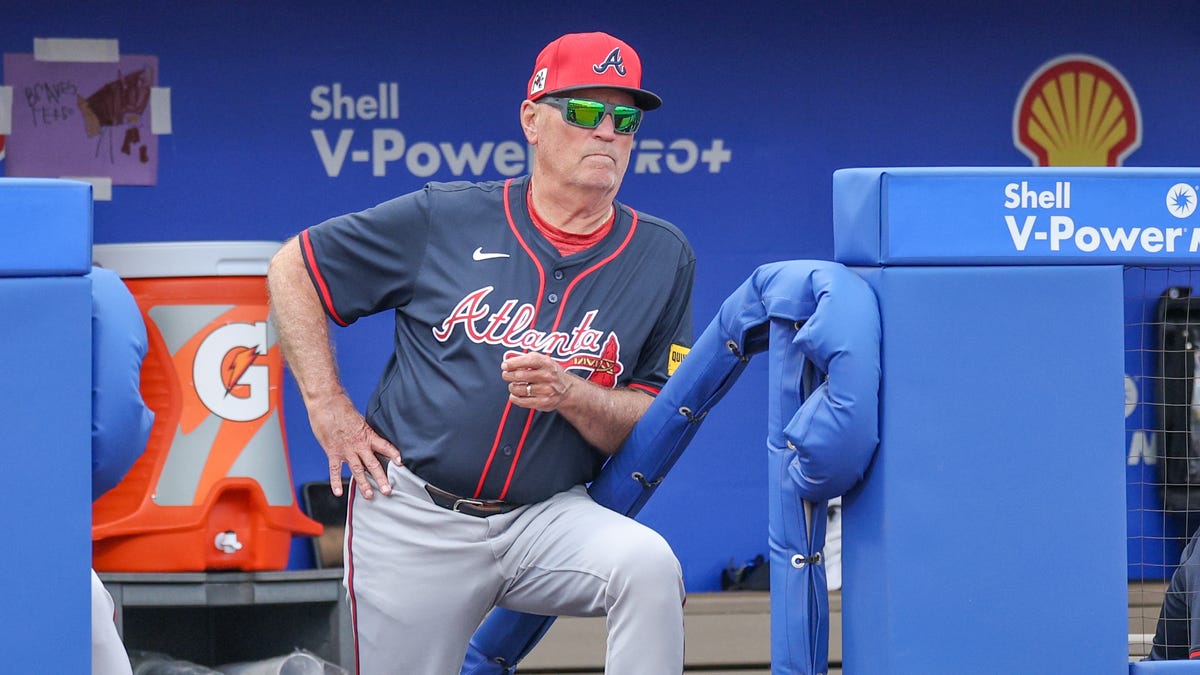 Atlanta Braves fumble Brian Snitker's exit following 49 years with org