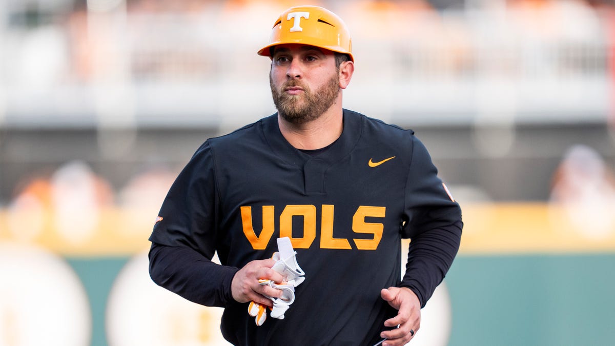 Josh Elander finalizes Tennessee baseball coaching staff