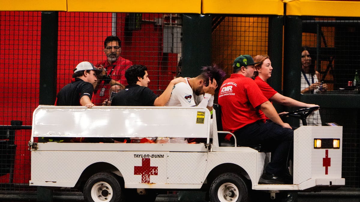 Diamondbacks' Lourdes Gurriel Jr. leaves game with injury