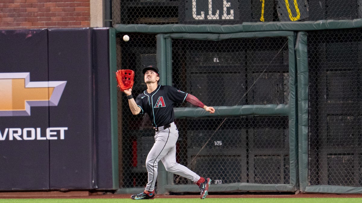 Diamondbacks RF Corbin Caroll a Gold Glove finalist, but can he win?