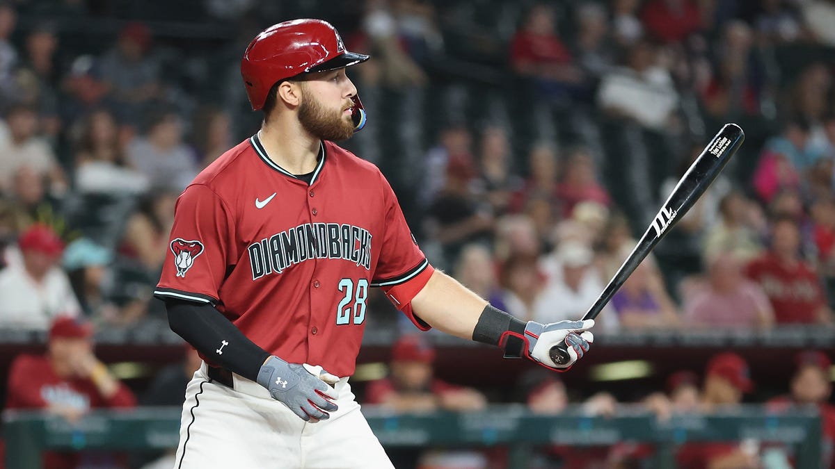 Arizona Diamondbacks infielder facing elbow, shoulder surgeries