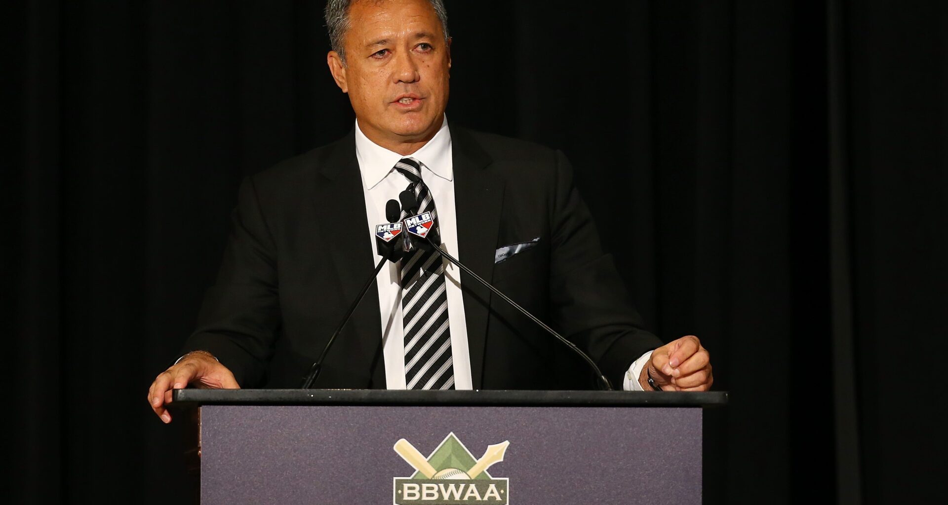 Brewers (and Cubs) fans not happy with TBS announcers