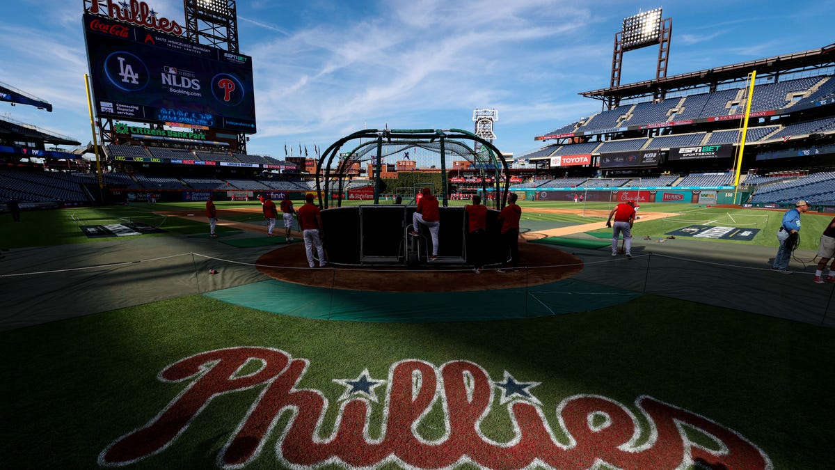 Dodgers vs Phillies score, live updates, TV channel for NLDS Game 1
