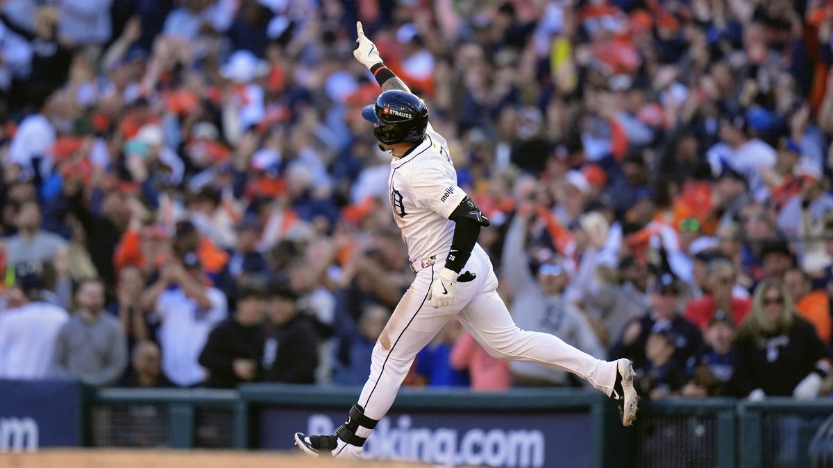 Epic comeback forces ALDS Game 5 vs Mariners