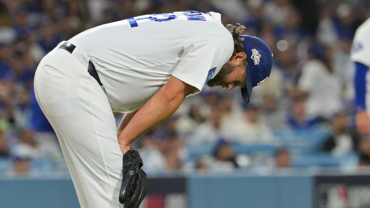 Dodgers' Clayton Kershaw clubbed by Phillies in ugly MLB playoff game