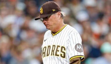 Padres' Mike Shildt shockingly retires after MLB playoff trips