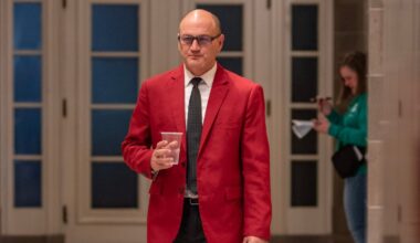 Missouri ballot language criticized for including Chiefs, not Royals