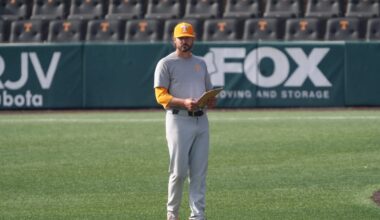 Tennessee baseball has light practice as Tony Vitello mulls Giants job