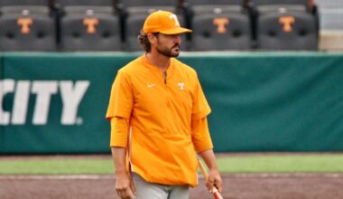 Tony Vitello leaves Tennessee for San Francisco Giants: Social media reacts