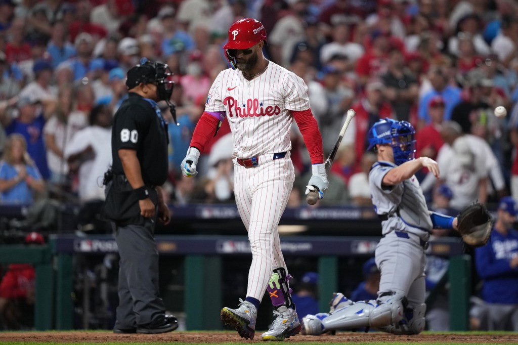 Phillies stars struggle in big moments, dig 0-2 hole to Dodgers