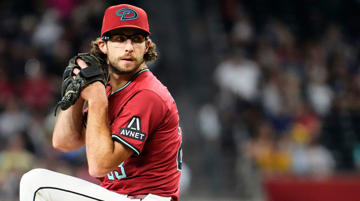 Arizona Diamondbacks starting pitcher Zac Gallen throws to the Pittsburgh Pirates in the second inning at Chase Field in Phoenix, on May 28, 2025. Mandatory Credit: © Rob Schumacher/The Republic / USA TODAY NETWORK via Imagn Images