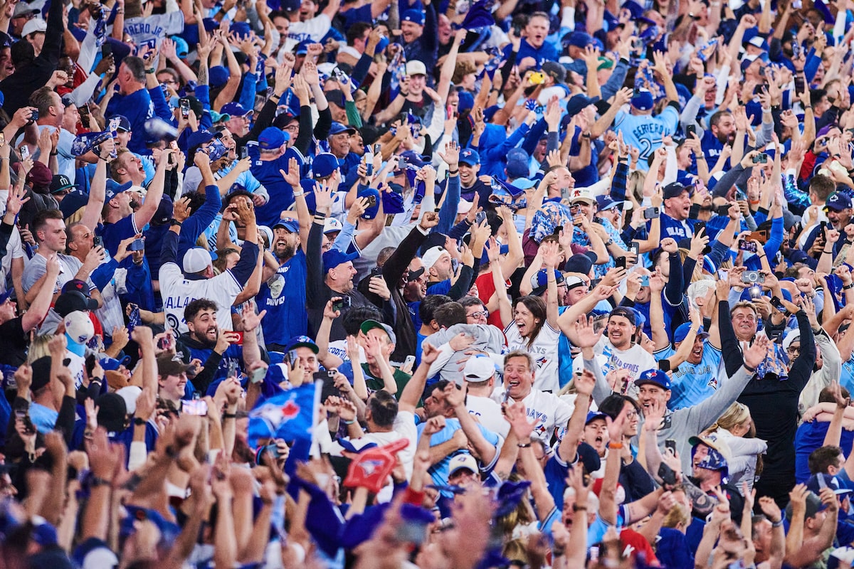The best vintage Blue Jays merch you can buy right now