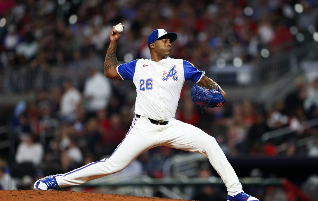 Top Landing Spots for Free Agent Raisel Iglesias