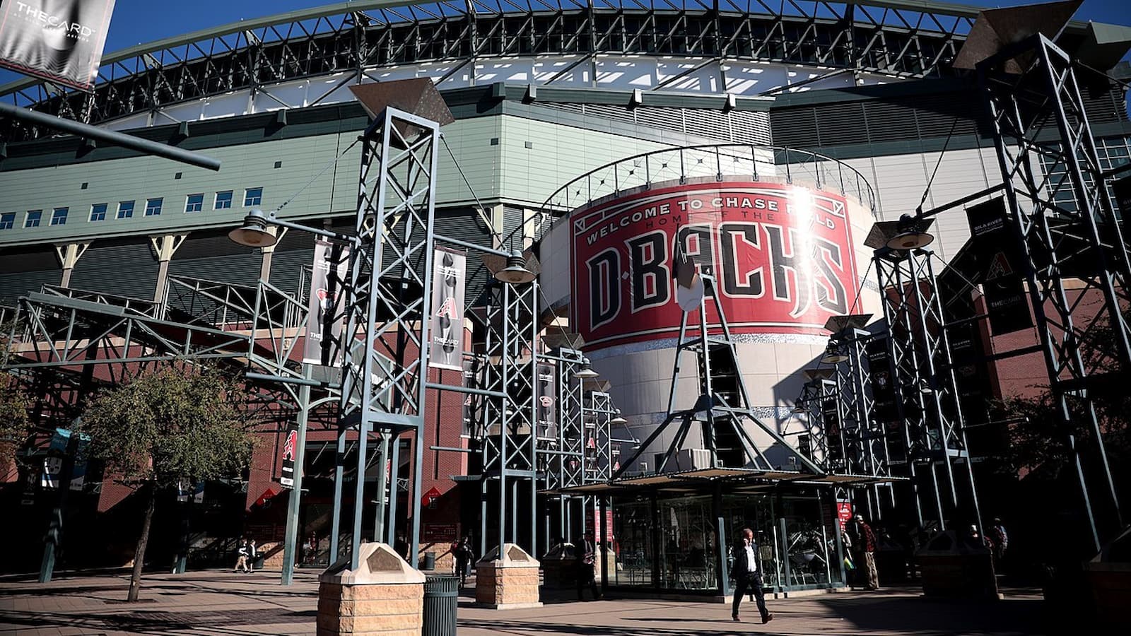 MLB Teams That Have a Retractable or Permanent Roof