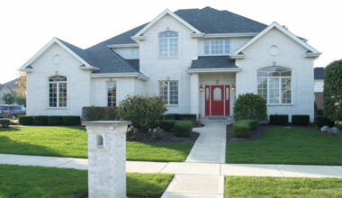 Retired White Sox outfielder Dan Pasqua sells Orland Park home