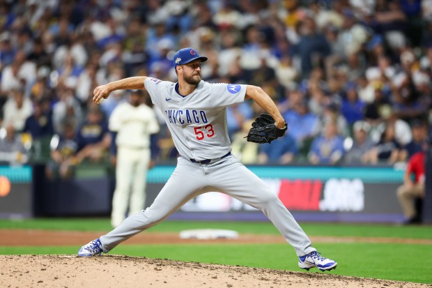 Chicago Cubs pitcher Colin Rea (53) pitches during the eighth...