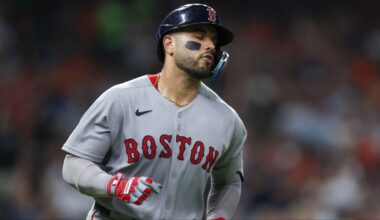 Red Sox Reportedly Sign Veteran Catcher