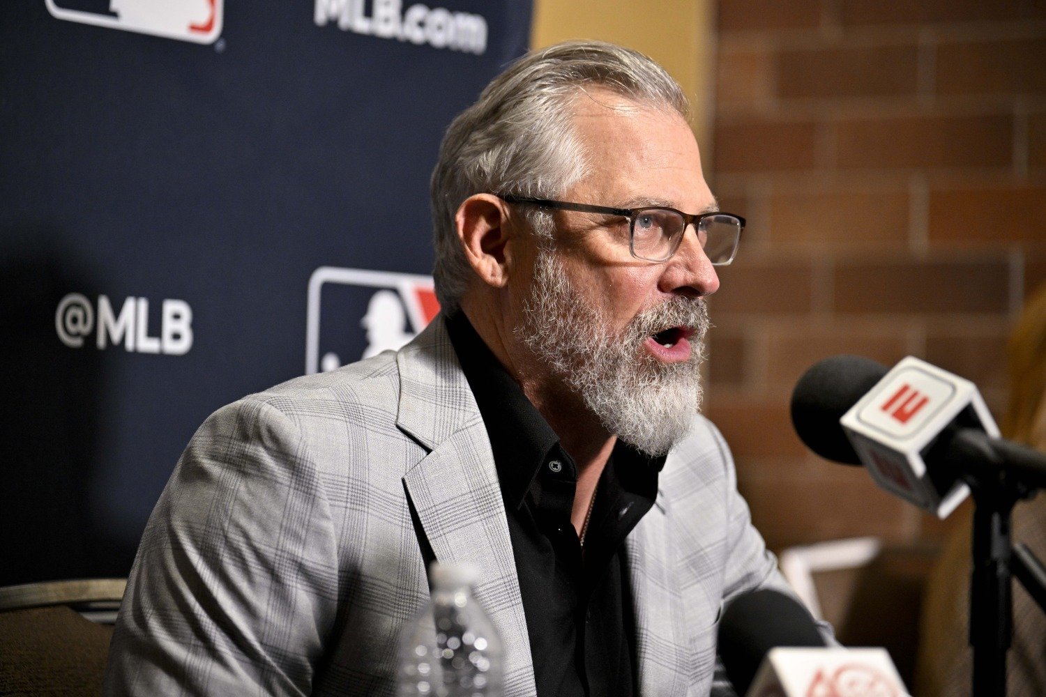 What Questions Do You Want Answered at Derek Shelton's Introductory Press Conference? - Twins