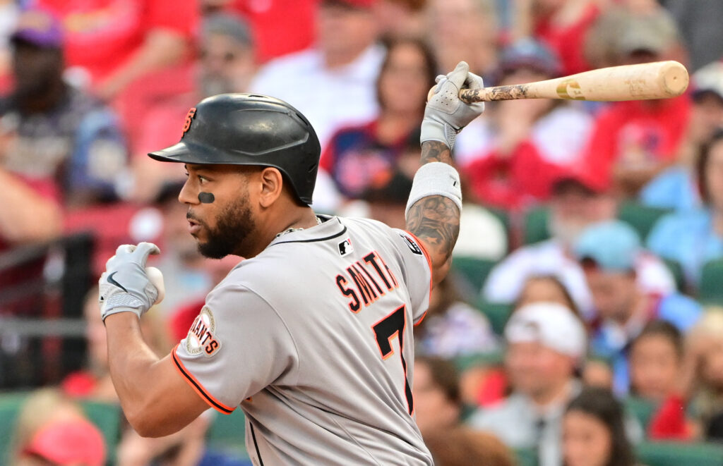 Giants Place Dominic Smith On Injured List