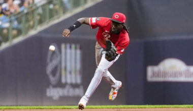 Reds Plan To Keep Elly De La Cruz At Shortstop