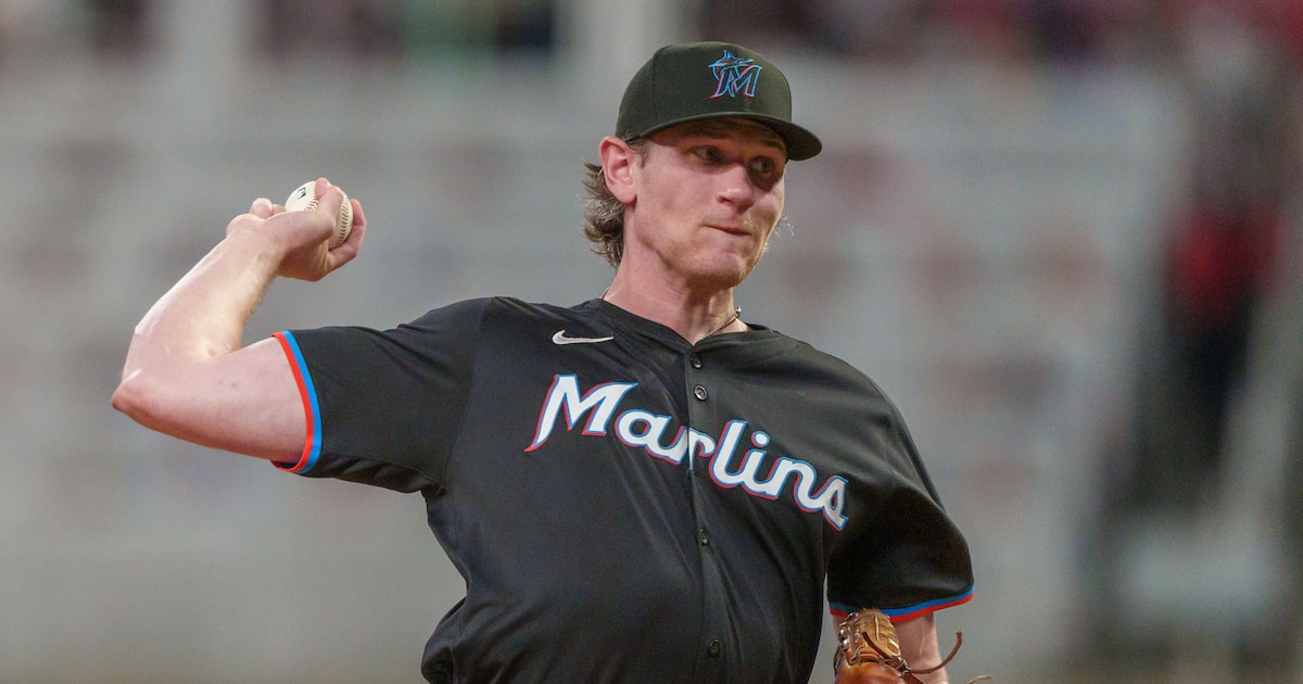 Texas Rangers sign RHP Declan Cronin to minor league deal, per report