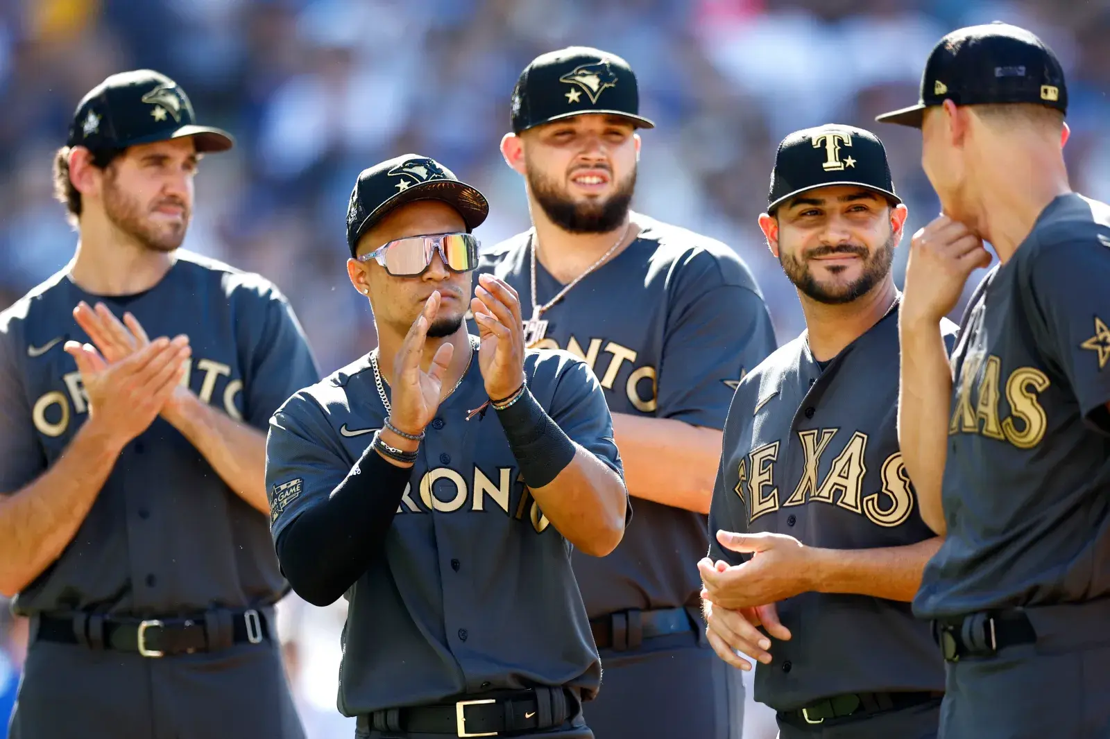 Santiago Espinal outrighted by Reds