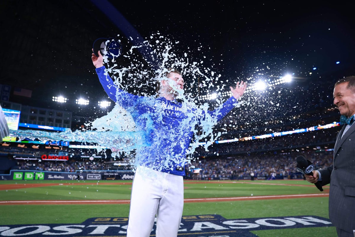 Huge in Canada, the Toronto Blue Jays get their TV spotlight with U.S. fans