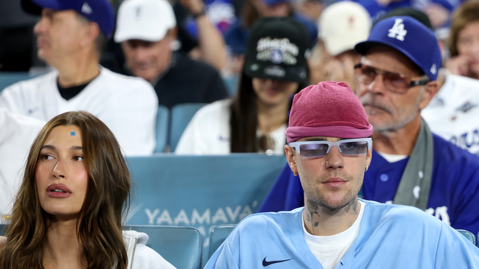 Justin Bieber Gives Shohei Ohtani the Thumbs Down at World Series