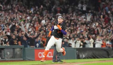 Giants catcher Bailey makes history with game-ending, inside-the-park home run