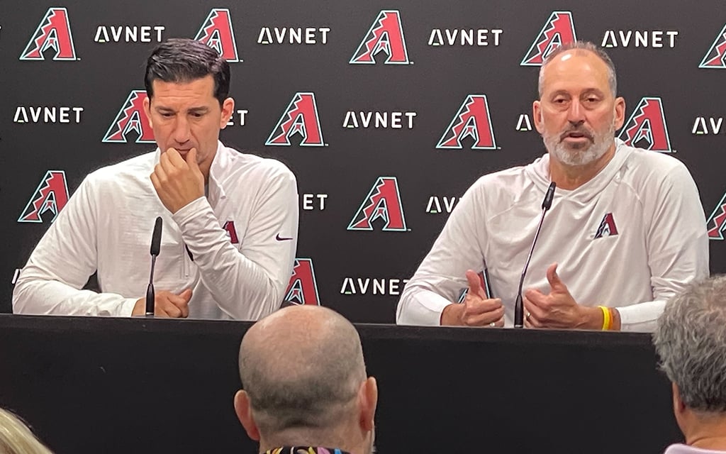 Safe! Diamondbacks bring back Lovullo, reflect on highs and lows of 2025