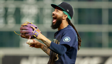 Seattle Mariners clinch tiebreaker over Astros