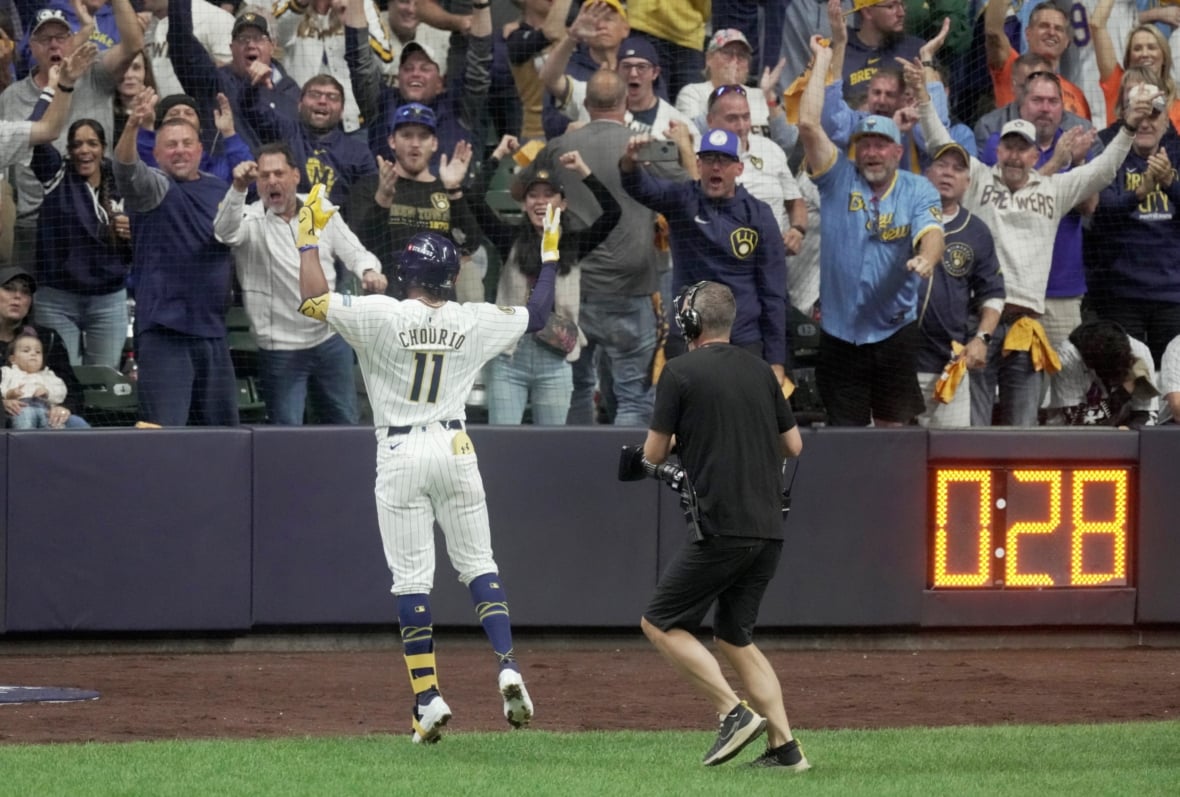 Biggest winners and losers from Day 2 of 2024 MLB playoffs